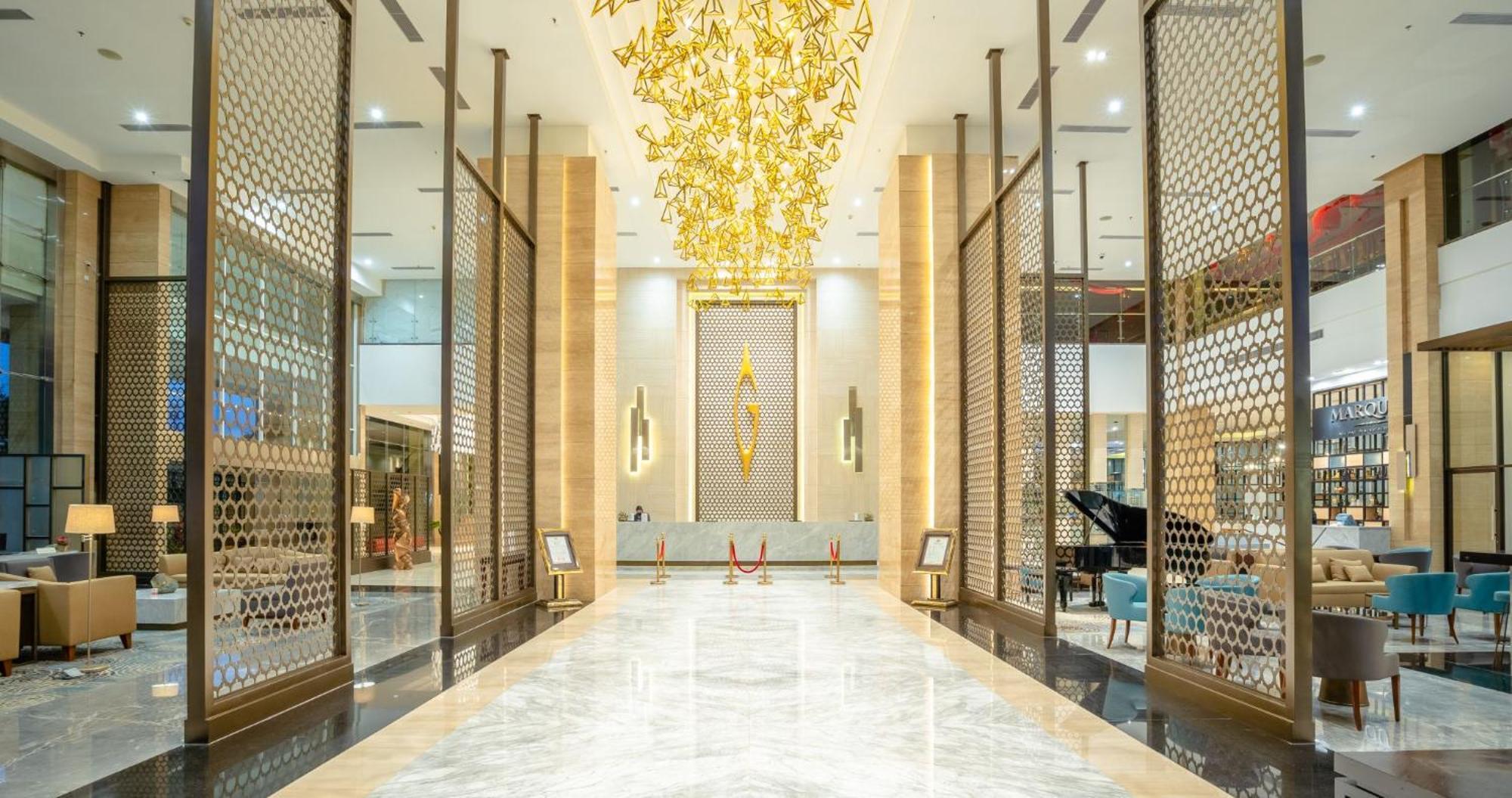 Gumaya Tower Hotel Semarang Exteriér fotografie