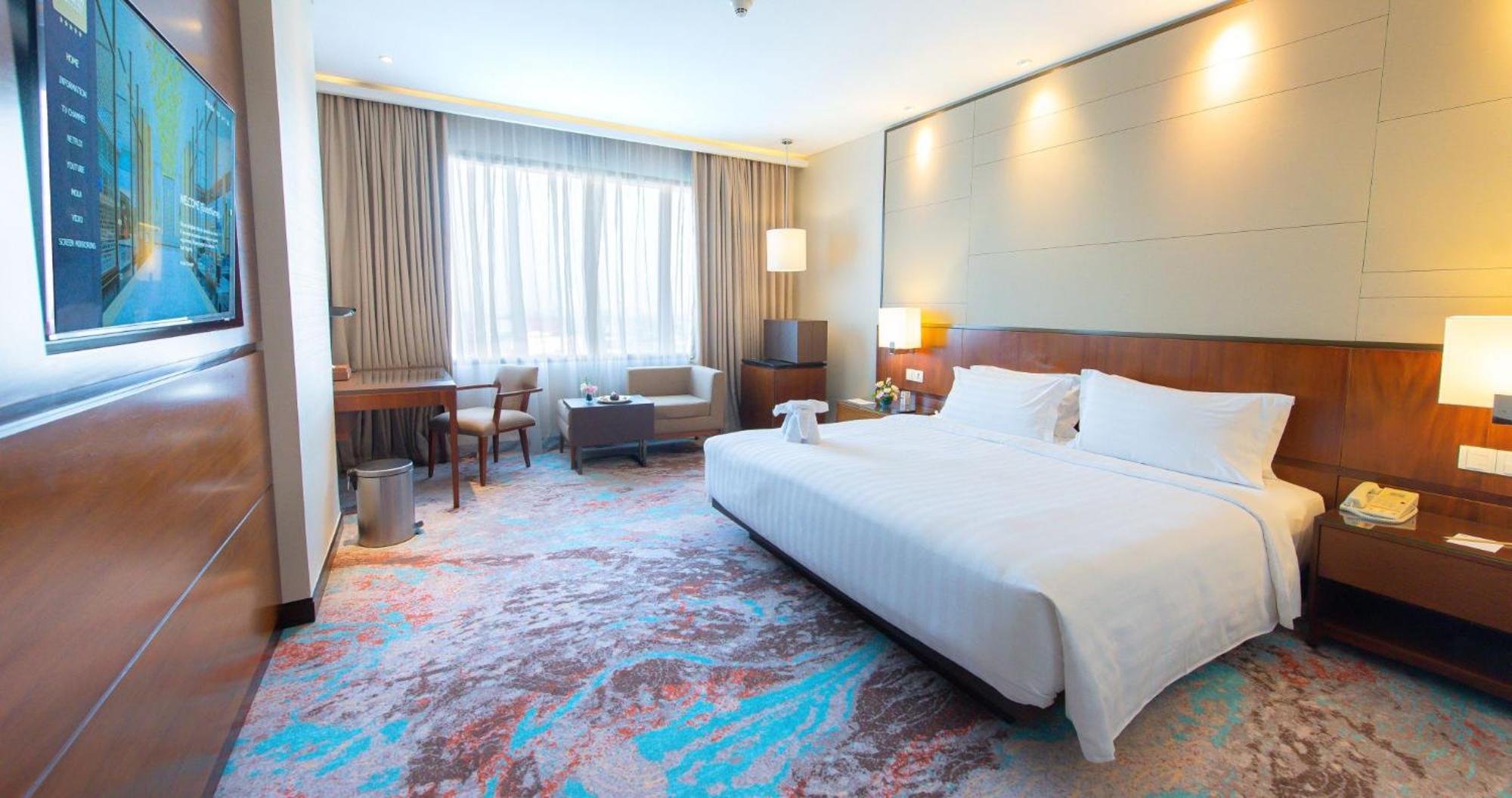 Gumaya Tower Hotel Semarang Exteriér fotografie