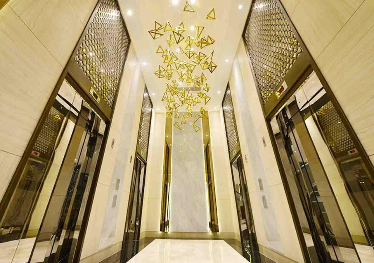 Gumaya Tower Hotel Semarang Exteriér fotografie